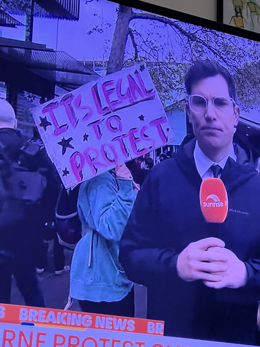 Pipmcphee's tweet image. This sign looks like it’s been used a fair few times #professionalprotestor 
#melbourne