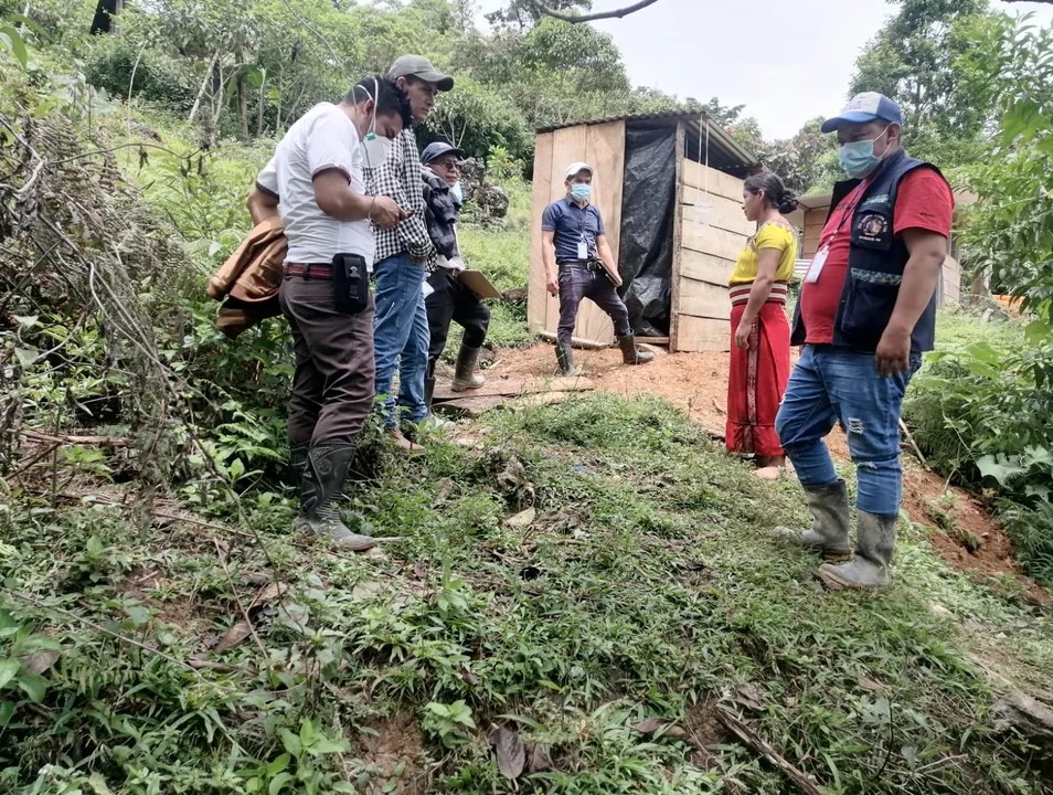 HelvetasCA's tweet photo. Fomentamos que las familias en nuestros municipios usen productos y servicios de higiene alineados con los planes de eliminación de contaminación fecal, avanzando hacia comunidades más limpias y saludables. 🌱💧 #Sahtoso #ComunidadesSaludables

@unicefgt @UEGuatemala https://t.co/2ZMCR0tdXC