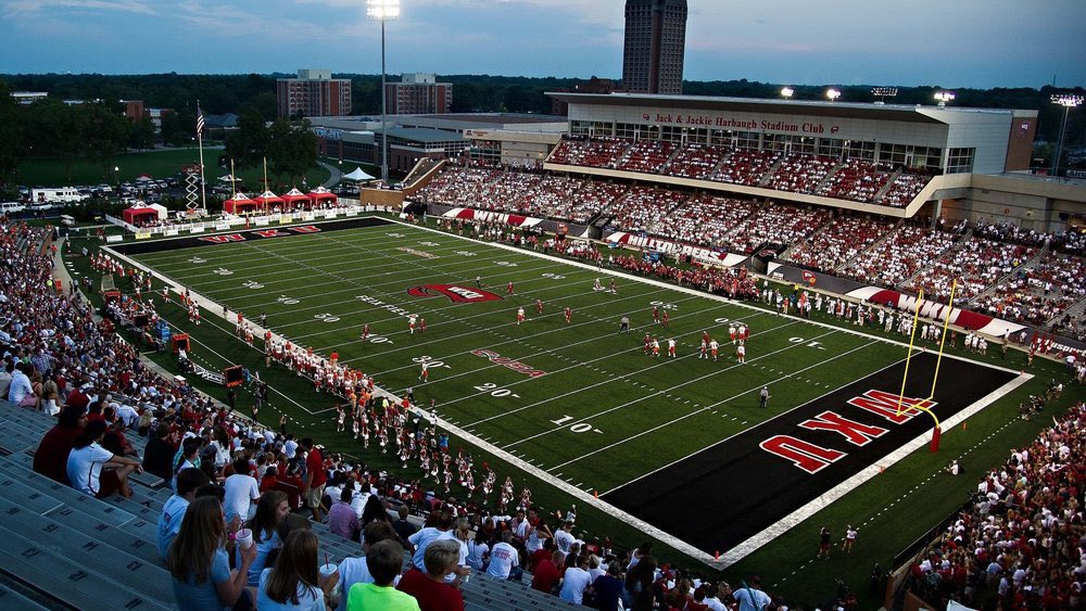 JavenGibson_'s tweet photo. Blessed to receive an offer from Western Kentucky🔴⚪️ @Nick_Louvier1 @BrettSShufelt @TheKramme @JUCOFFrenzy https://t.co/cNBNkuG7NS