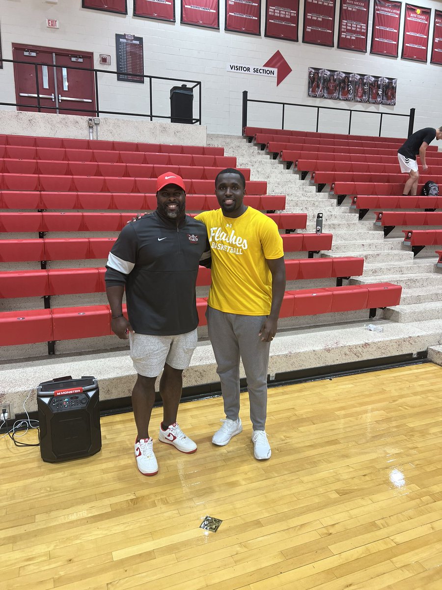 Kelven Moss (@coachkelvenmoss) on Twitter photo Thank you <a href="/JalenAvery0/">Jalen Avery</a> from Kent state for coming to our afternoon workout. I also appreciate the coaching gems you gave me and my staff, it definitely will be a game changer for our team this season. Thank you <a href="/JalenAvery0/">Jalen Avery</a> from Kent state for coming to our afternoon workout. I also appreciate the coaching gems you gave me and my staff, it definitely will be a game changer for our team this season.