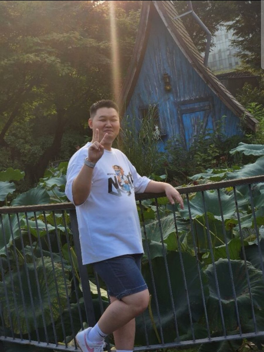 처음으로 해보는 게친소🫠

경기거주하은  29살 KBC
맛있는거 먹는거 좋아해요 먹으러갈사람😋
게임, 애니, 영화, 요리 등 취미

혹시 관계가 안좋았더라도 이번 기회에 다시 교류해주시면 감사하겠습니다 🙇‍♂️