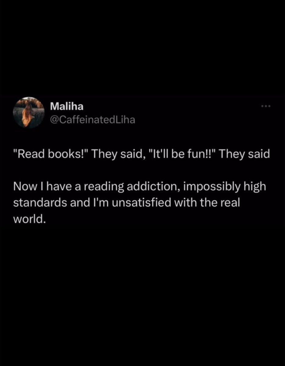 #booklovers who keep <a href="/ExclusiveBooks/">Exclusive Books</a> and <a href="/TAKEALOT/">takealot</a> book’s section in business will relate to my one utterly incurable and insatiable addiction⬇️ PS #catlover comes in second😉