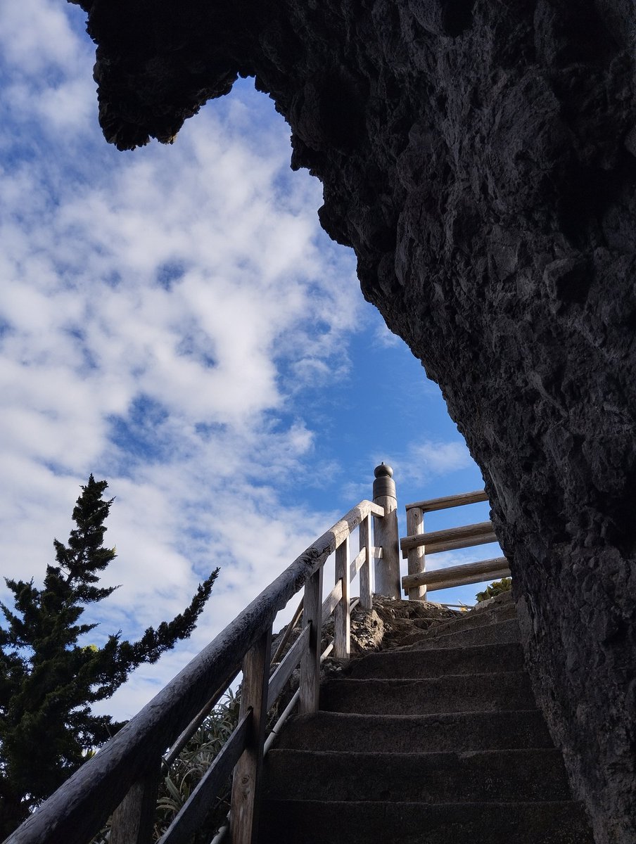 amagilog's tweet image. 住人と石廊崎灯台に行きました
とてもきれいな眺めでした🥰