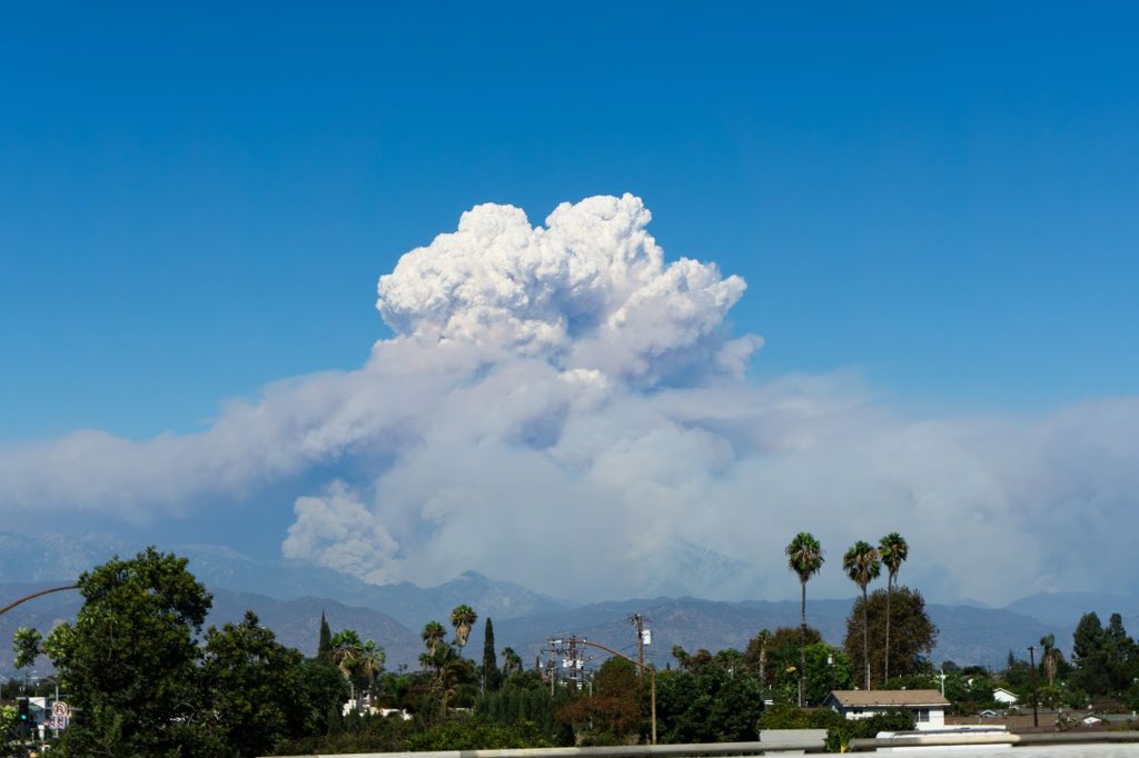 GizmoBreaker's tweet photo. Images of the Line Fire taken from Rowland Heights at about 3:40 pm on 9/10/34 @KTLA @KTLAMorningNews https://t.co/WpD2u7KMdh