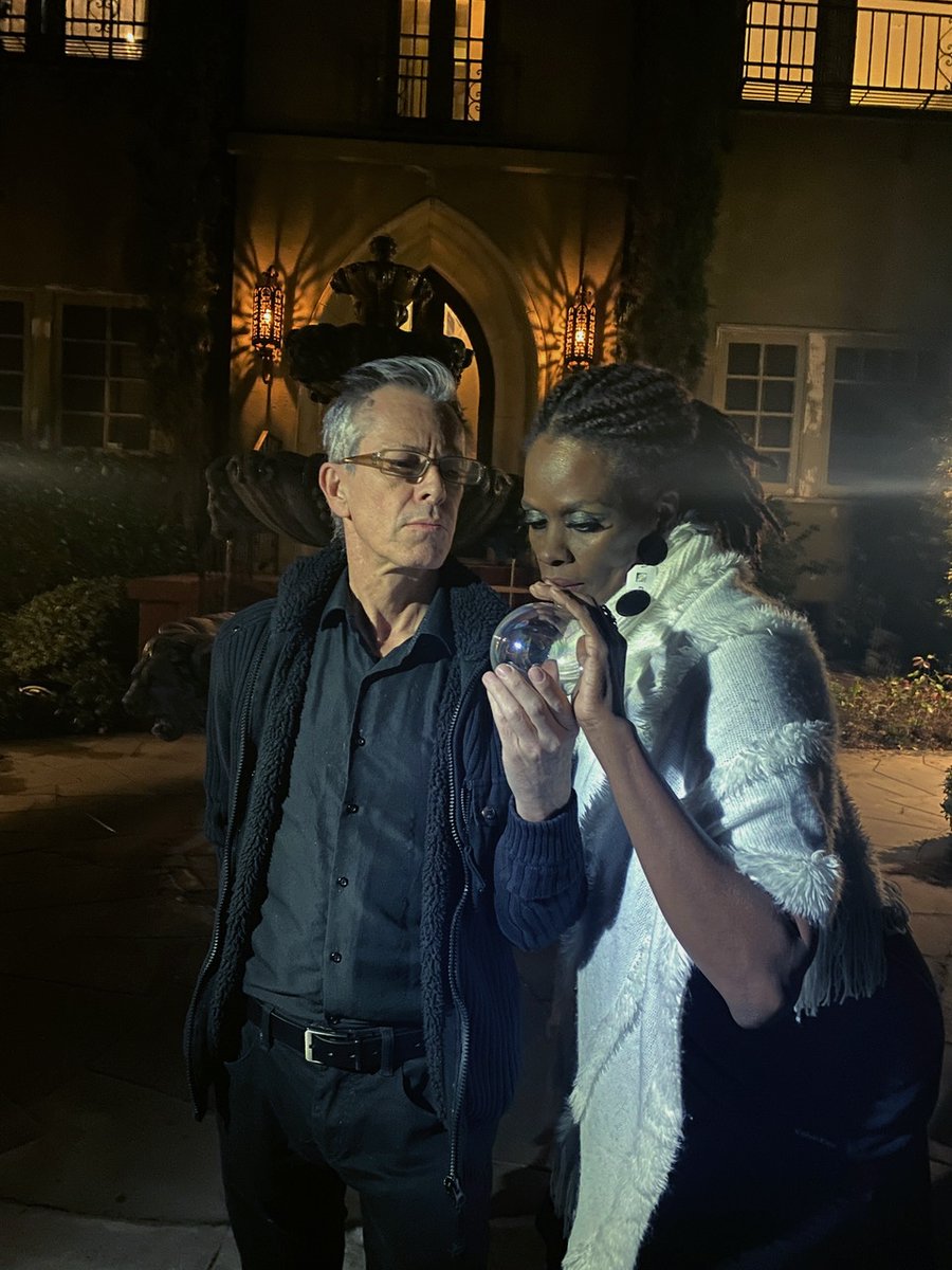 #MAGNETExclusive: Premiere of Annabel (lee)’s “If You Show Me (Alice)” video (<a href="/davidjhaskins/">davidjhaskins</a>). “It felt like something akin to #LewisCarroll’s Alice lost in an underworld, only this time faced with a broken heart.” Check it out: magnetmagazine.com/2024/09/11/mag…