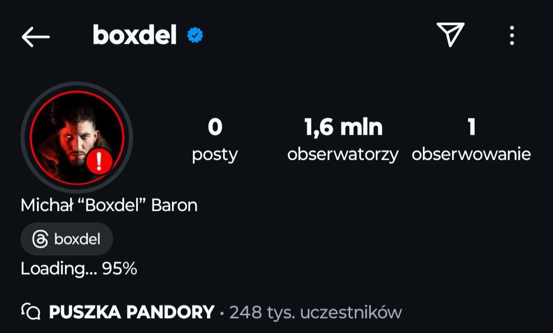 Mich_4l_'s tweet photo. Boxdel robi grę niczym kiedyś klaun z Koszalina. Rożnica jest taka że klaun robił to z podłożem akcji charytatywnej, a ty jesteś grubym jebanym pdf-em któremu od towaru się tak jebie w pustym łbie że próbuje wszystkiego aby ratować wizerunek
#boxdel #wardega #pandoragate2 https://t.co/p7U6oVm7Y7