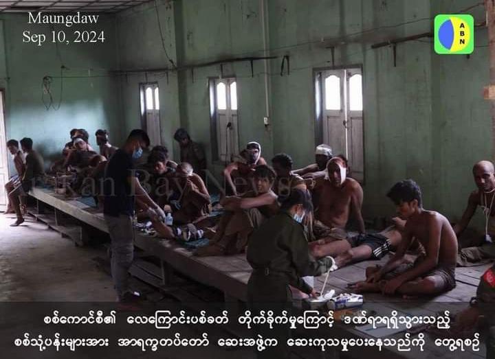 RHR_Asem's tweet photo. Very sad to learn that hundreds of innocent #Rohingya lives lost due to heavy fighting between #AA and junta. The #junta fire heavy artillery shells and AA further attack against but the result is hundreds of innocent lives lost and hundreds of kidnapped by the #AA. https://t.co/DVWHWUuYAO