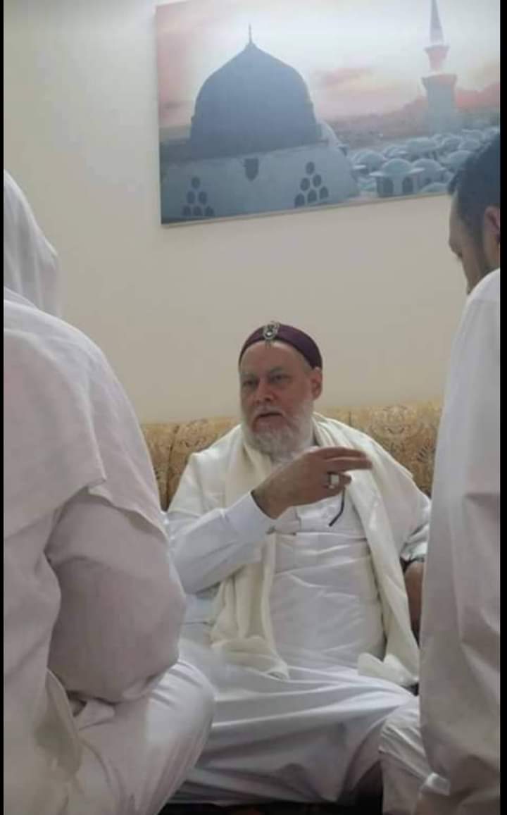 MuhbynT's tweet photo. اللهم ألِّف بين قلوبنا، ولا تؤاخذنا بما نسينا أو أخطأنا، ولا تؤاخذنا بما فعل السفهاء منا، اللهم لا يؤلِّف القلوب إلا أنت فَهَبْ مُسيئنا لمحسننا واغفر لنا، فنحن في حاجة إلى رحمتك، ولست في حاجة إلى عذابنا ولا إلى مؤاخذتنا، فارض عنا برضاك .
أ.د. #علي_جمعة https://t.co/7ieC10heqM