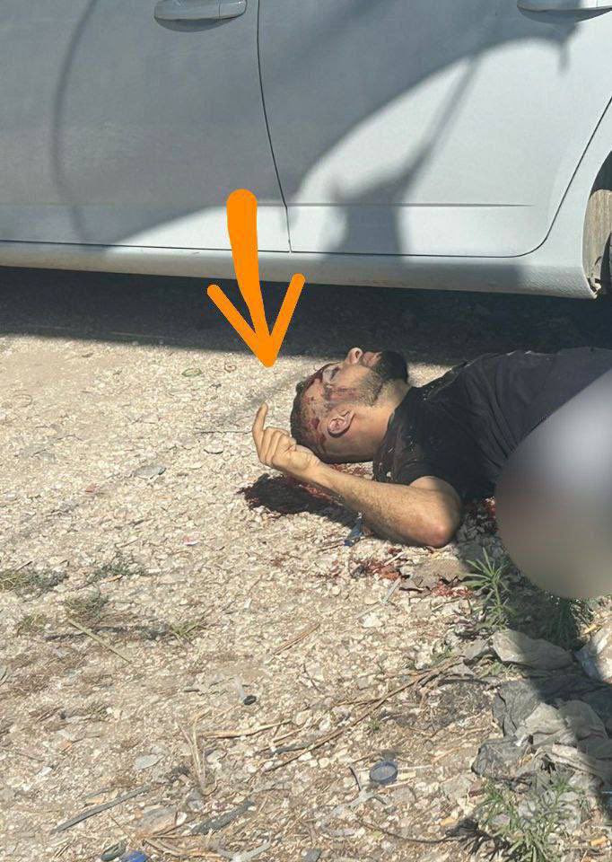 واخجل يالله ان تنظر الينا ونحن نتزاحم في الملاعب واكبر همنا الاتحاد واخواننا في كرب و جهاد

كان اول حديث تعلمناه”المؤمن لِلْمؤْمن كالبُنْيان يَشُد بَعْضُه بَعْضا“ وكبرنا فما وجدناه❗️واقامت جنوب افريقيا حجته ومعناه

#غزه_تقاوم_وستنتصر_باذن_الله
#طوفان_الاقصي
#ارحل_يا_سالم_الوهيبي