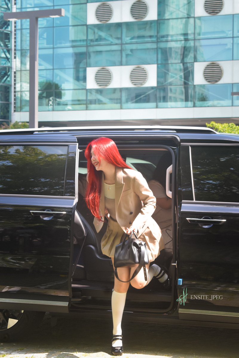 240911
JOY'S ARRIVAL AT SBS FOR ANIMAL FARM

#JOY #조이 #레드벨벳 #RedVelvet #ParkSooyoung hd photo #ensite_jpeg