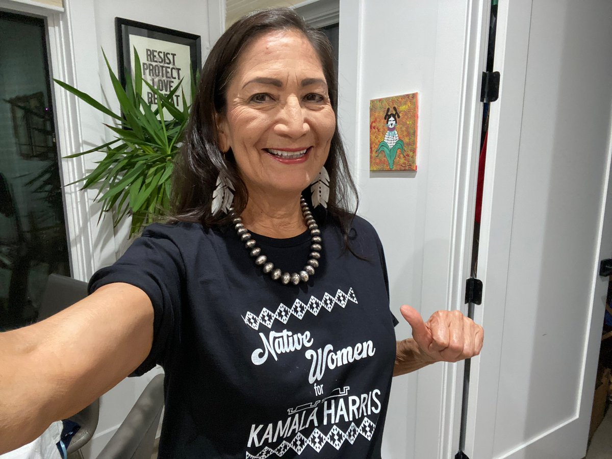 DebHaalandNM's tweet image. Ready to cheer on @KamalaHarris! #PresidentialDebate.