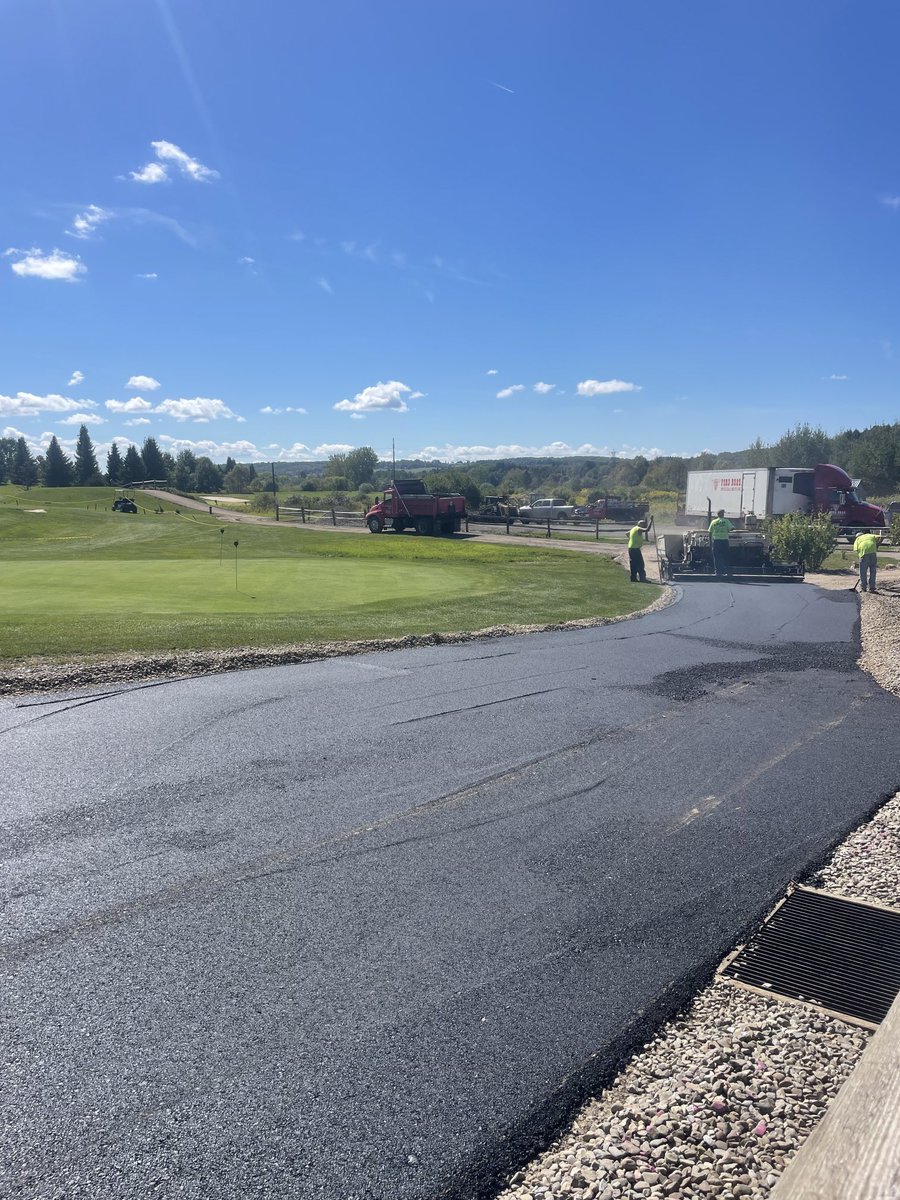 The paving crew was busy today out front of the clubhouse 😍 #AlwaysImproving