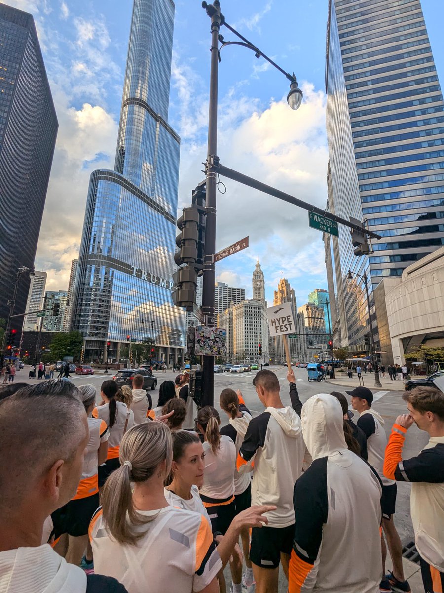 kaeloni_neville's tweet image. Running is so much better when you’re surrounded by friends 🫶🏻

#BrooksHypeFest #BrooksRunningCollective #LetsRunThere #RunHappy