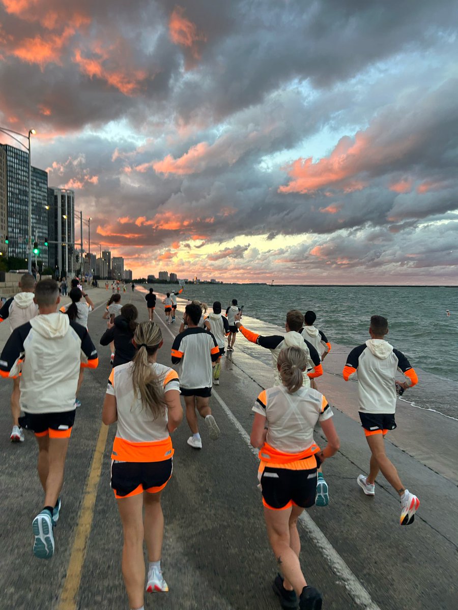 kaeloni_neville's tweet image. Running is so much better when you’re surrounded by friends 🫶🏻

#BrooksHypeFest #BrooksRunningCollective #LetsRunThere #RunHappy