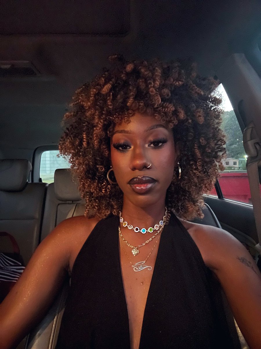 ms. sagittarius tweet media