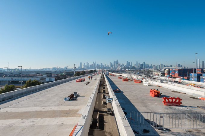 UPDATE

We’re continuing work to build the new 2.5km veloway cycling path above Footscray Rd

Footscray Rd walking &amp; cycling path between Shepherd Bridge &amp; Pearl River Rd is closed:  3–15 Sept

Dynon Road is a detour for cyclists &amp; pedestrians. Plan ahead: bigbuild.vic.gov.au/disruptions