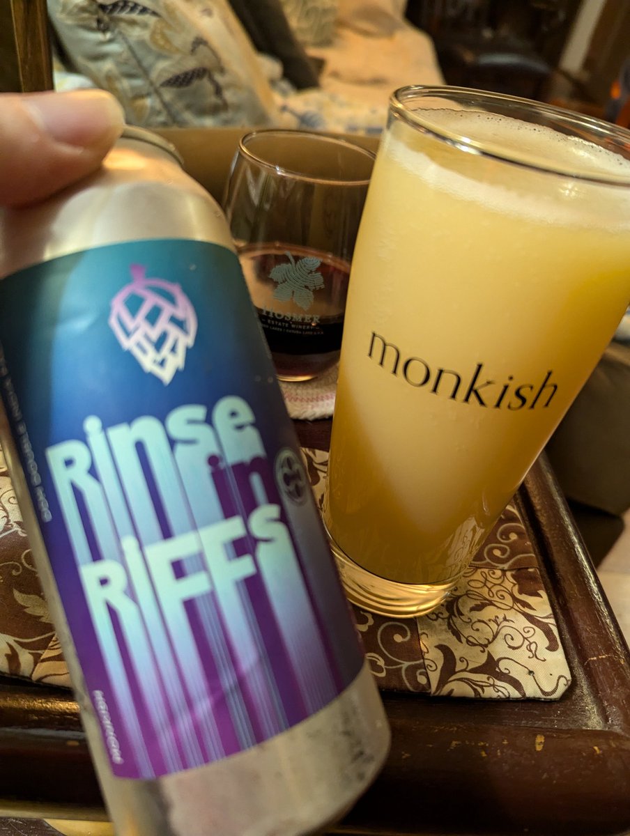 ASFreed's tweet image. Great beer, dumpster fire on TV
#Debatenight #CraftBeer #CraftCans #ProperGlassware @badhopper @ManvsAle @RealBMaxwell @madrivertoaster @juggbigt @Just4BeerLovers @david_fuz @timmytckr @JonMontag @MartynMcIntosh @lMinglewoodl @SMem1971 @cellmavin @Fiocho @JohanBBT @amethyst_heels