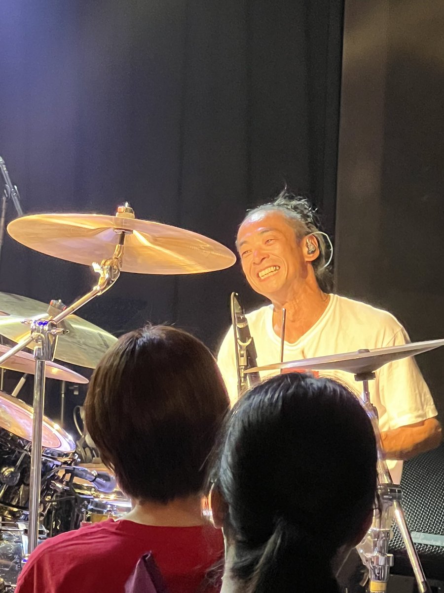 Kaori_LADY_POP's tweet photo. 2024/09/07刄田綴色とぽかぽか音楽会in広島Vol.2 @ 広島Yise
幸せすぎたんよ....🥹😍❤️✨
刄田綴色さんのドラミングは命の輝き！
たくさん！ぽかぽかしまくりました🔥❤️‍🔥
#私にとってのキラーチューンは群青日和
#ぽかぽか音楽会 #刄田綴色さん
#広島Yise #StudioY
#キラーチューン #透明人間 #緑酒 https://t.co/0Ld4u9LsPd