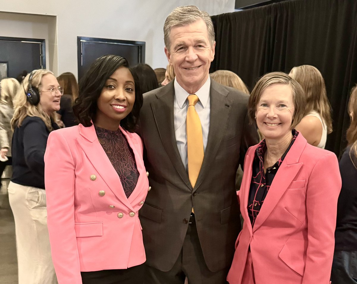 Jessica Holmes tweet media