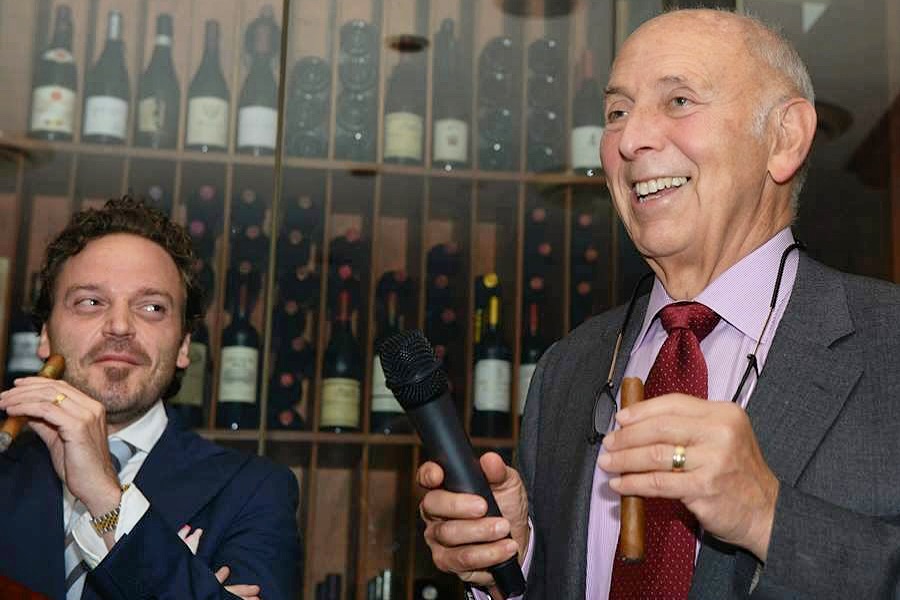 CigaRSS's tweet image. Smokintabacco |  Joel Sherman of Nat Sherman Passes Away at 85 dlvr.it/TD4tLk | @smokintabacco