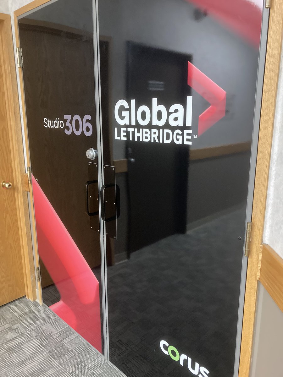 TomRoulston's tweet photo. Couple of days behind on this - but thrilled to share I’m back in southern Alberta and excited to be diving head first into a new opportunity with Global as the Western Regional Managing Editor for digital. #newjob https://t.co/EONCYMHlAc