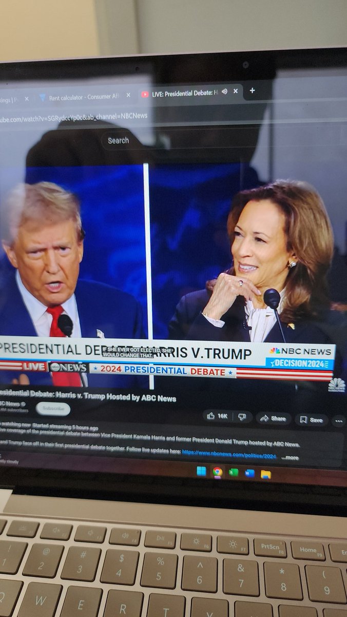 CrozzySSB's tweet image. Can I please say, this debate is actually so fun.

Kamala started nervous, but once trump spoke, she was like "oh, nvm, he's a dumbass, I got this."

#Debate2024