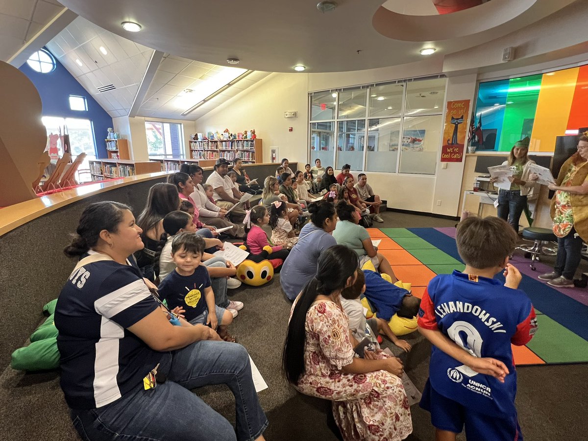 ddmcewen's tweet photo. Amazing literacy night @Parsons_Pandas with students &amp; families. Thank you to our staff and families for supporting our programs and events. @klmarsh2 @gisdnews @GISDUnmatched @GISDREADS https://t.co/NwwRbHbNYm