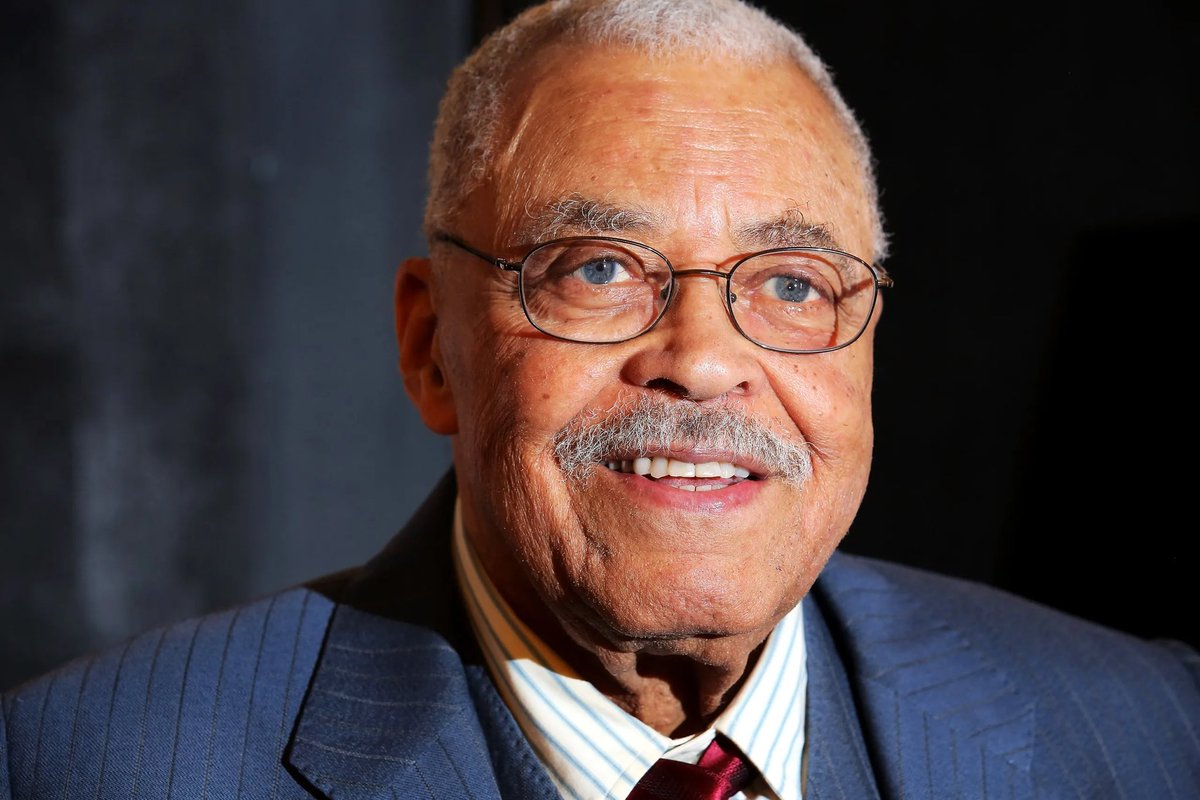InsideDisney407's tweet photo. James Earl Jones earned his status as an entertainment legend. His gravitas on both the screen and the stage was second to none, but what separated him from the pack was his sincere soul while out of the spotlight. He will be sorely missed for a variety of admirable reasons. https://t.co/8j0Yp6bTX9