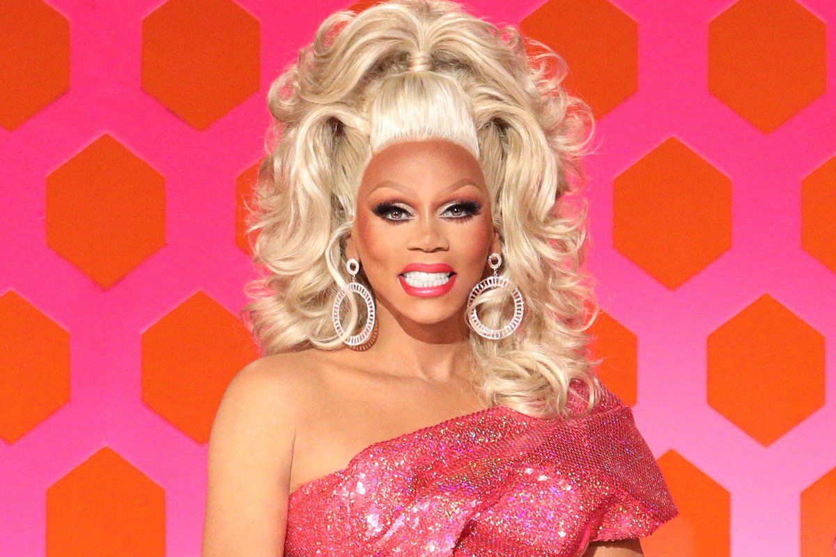 Kamala Harris: “I will not ban fracking”

RuPaul: