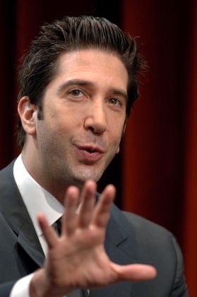 alacyyy's tweet photo. Yall didn’t tell me Ross was going to be the moderator tonight lol. #Debate2024 #DavidMuir #DavidSchwimmer https://t.co/q03APUoRXy