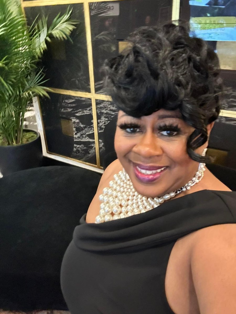 MakebaWhite's tweet photo. Being a CEO and Chairwoman of B1 Ventures &amp; Holdings, Inc., I am reminded that the progress we’ve made, along with millions of other minority, small businesses, can only continue if we use our voices to shape the future. 

Vote! 

#YourVoteMatters #MinorityBusinessOwner https://t.co/32n9niyRT6