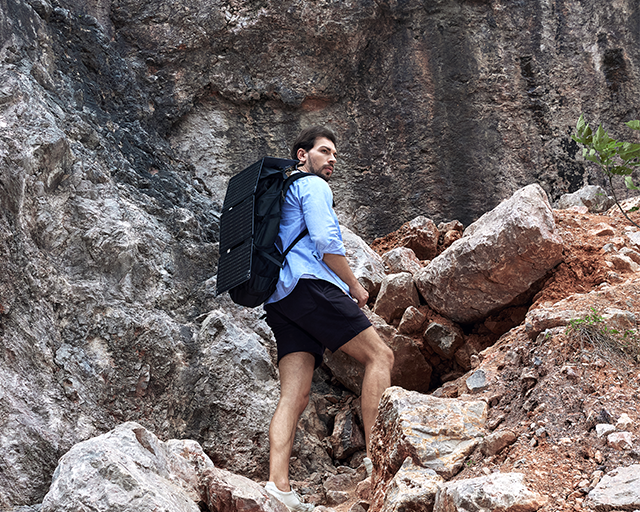 nurzviy's tweet image. Power Up Anywhere with the Nurzviy 48W Solar Panel! ☀️
Say goodbye to dead batteries on your adventures! ️ The Nurzviy 48W Solar Panel is your ultimate outdoor charging solution.
Discover more here: nurzviy.com/products/porta…
#nurzviy #PortableSolarPanel #HikingGear