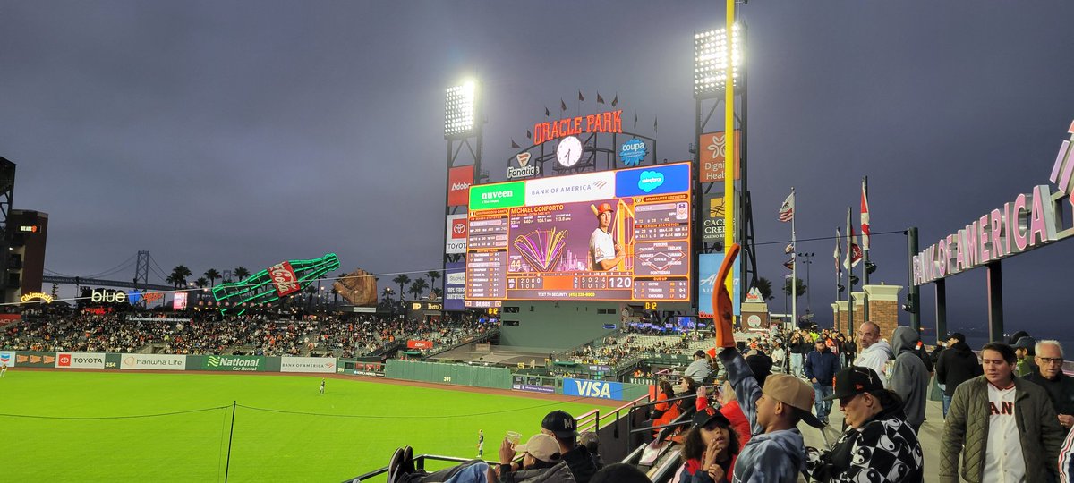 evil_toast916's tweet image. Just another day in the office.
#baseball #oraclepark #SanFrancisco