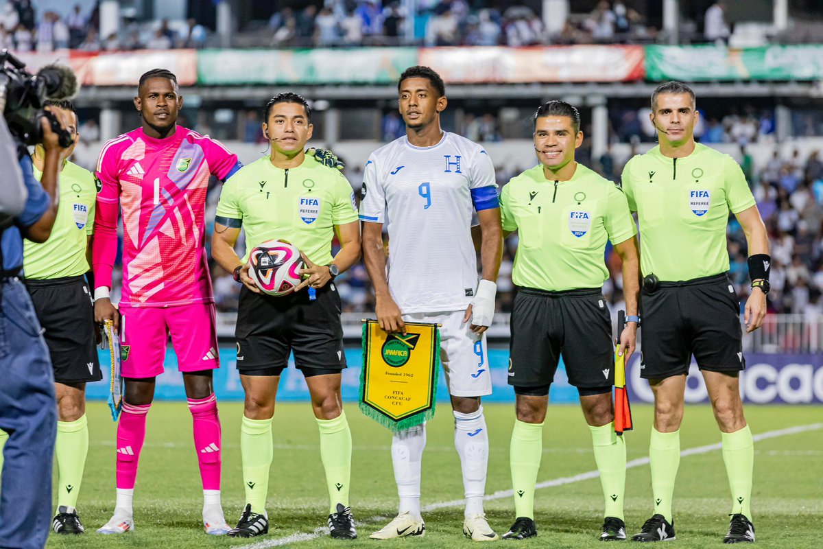 ¡VAMOS HONDURAS! Sigamos dándolo todo en la cancha🇭🇳⚽️