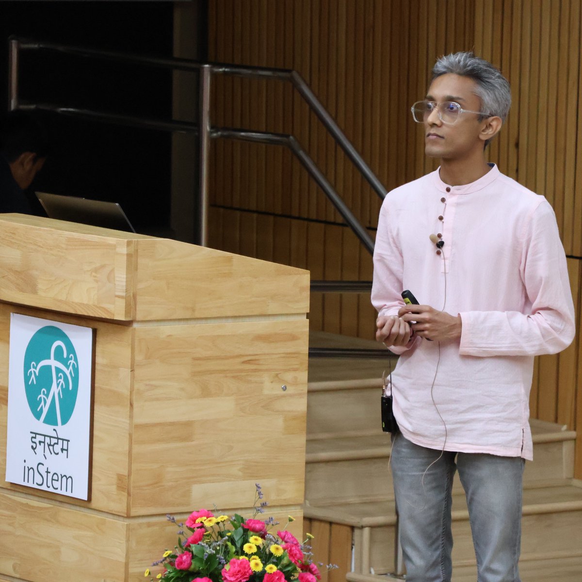 iBRIC-inStem (@dbt_instem) on Twitter photo Student Talk #ARR2024Day 2 Session- Molecular Basis of Disease โ Part II
#cardiovascular
Vinay J Rao of <a href="/Dhan_inStem/">Dhandapany Perundurai</a> Lab spoke on "Tuberous Sclerosis Complex 2 - a new risk gene for coronary artery disease in young Indians"
Q&A followed
<a href="/BLiSC_India/">Bangalore Life Science Cluster (BLiSC)</a>
<a href="/DBTIndia/">Department of Biotechnology</a> Student Talk #ARR2024Day 2 Session- Molecular Basis of Disease โ Part II
#cardiovascular
Vinay J Rao of <a href="/Dhan_inStem/">Dhandapany Perundurai</a> Lab spoke on "Tuberous Sclerosis Complex 2 - a new risk gene for coronary artery disease in young Indians"
Q&A followed
<a href="/BLiSC_India/">Bangalore Life Science Cluster (BLiSC)</a>
<a href="/DBTIndia/">Department of Biotechnology</a>