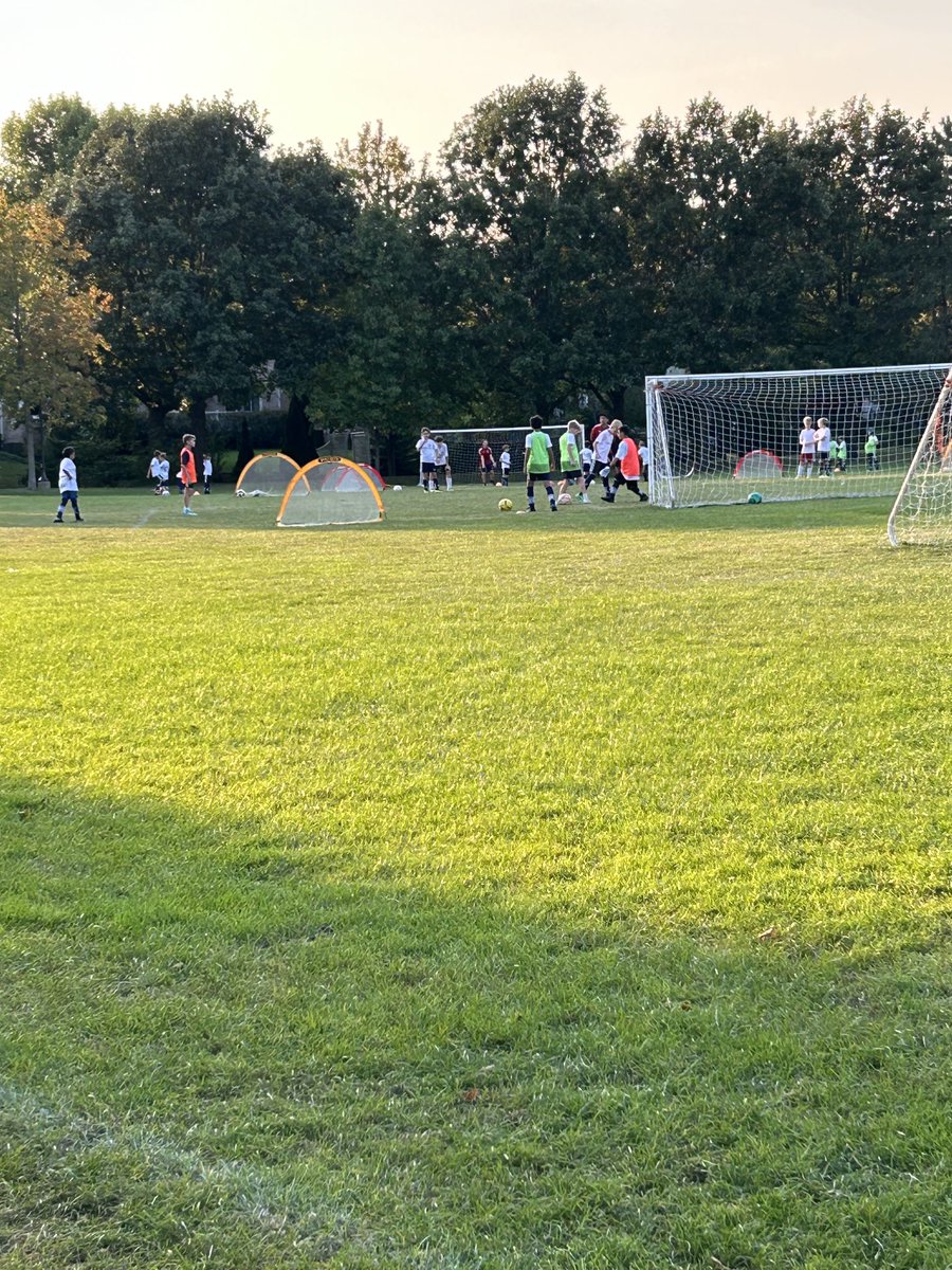 This year I decided to be head coach for my son’s soccer team (U10), I was reluctant because of my schedule. It’s the best decision, it’s been great for ME. To leave work behind and see these boys work hard, see their passion,   improve week after week. Love this sport ⚽️ #soccer