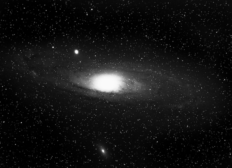 "Hace 100 años, Andrómeda se convirtió en un ejemplo clave que ayudó a los astrónomos a comprender la verdadera escala del Cosmos y a descifrar su estructura." Escribe Magda Martínez Frias en el más reciente número de <a href="/SaberesCiencias/">saberesyciencias</a>. ¡Disfrútenlo! saberesyciencias.com.mx/2024/09/08/and…