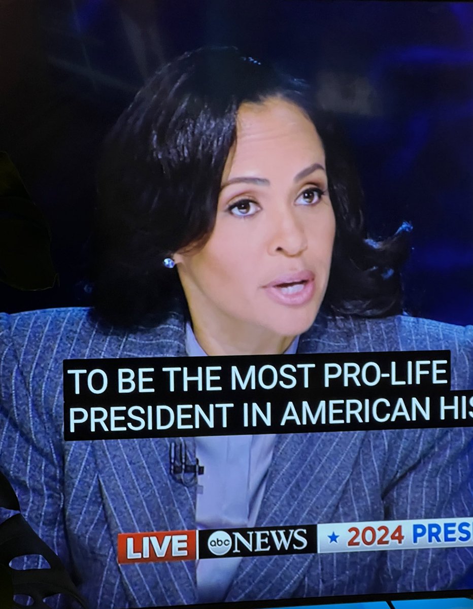 this chick's wide forehead &amp; shoulders pads ... i'mma draft her in #madden25 #Debate2024