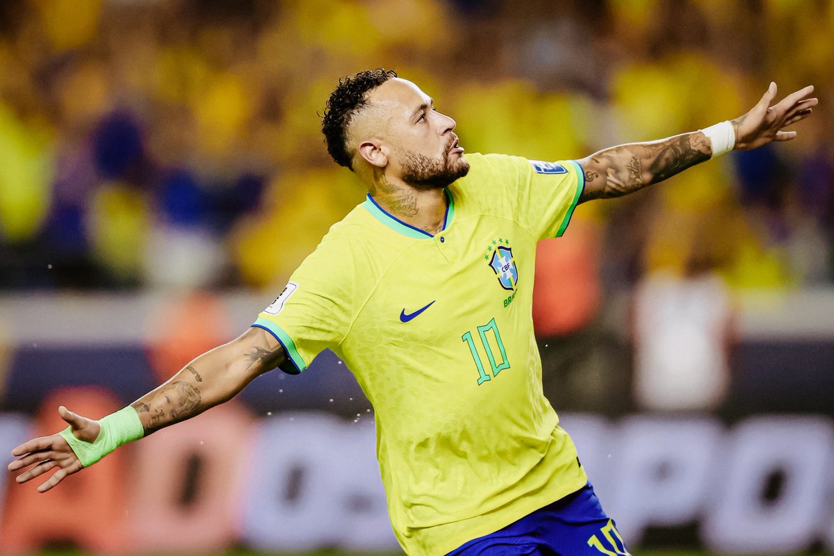 total_neymar_jr's tweet photo. GOAT MISSING 💔🇧🇷

4K🟢 |  📸 https://t.co/7F5YJEbrOu