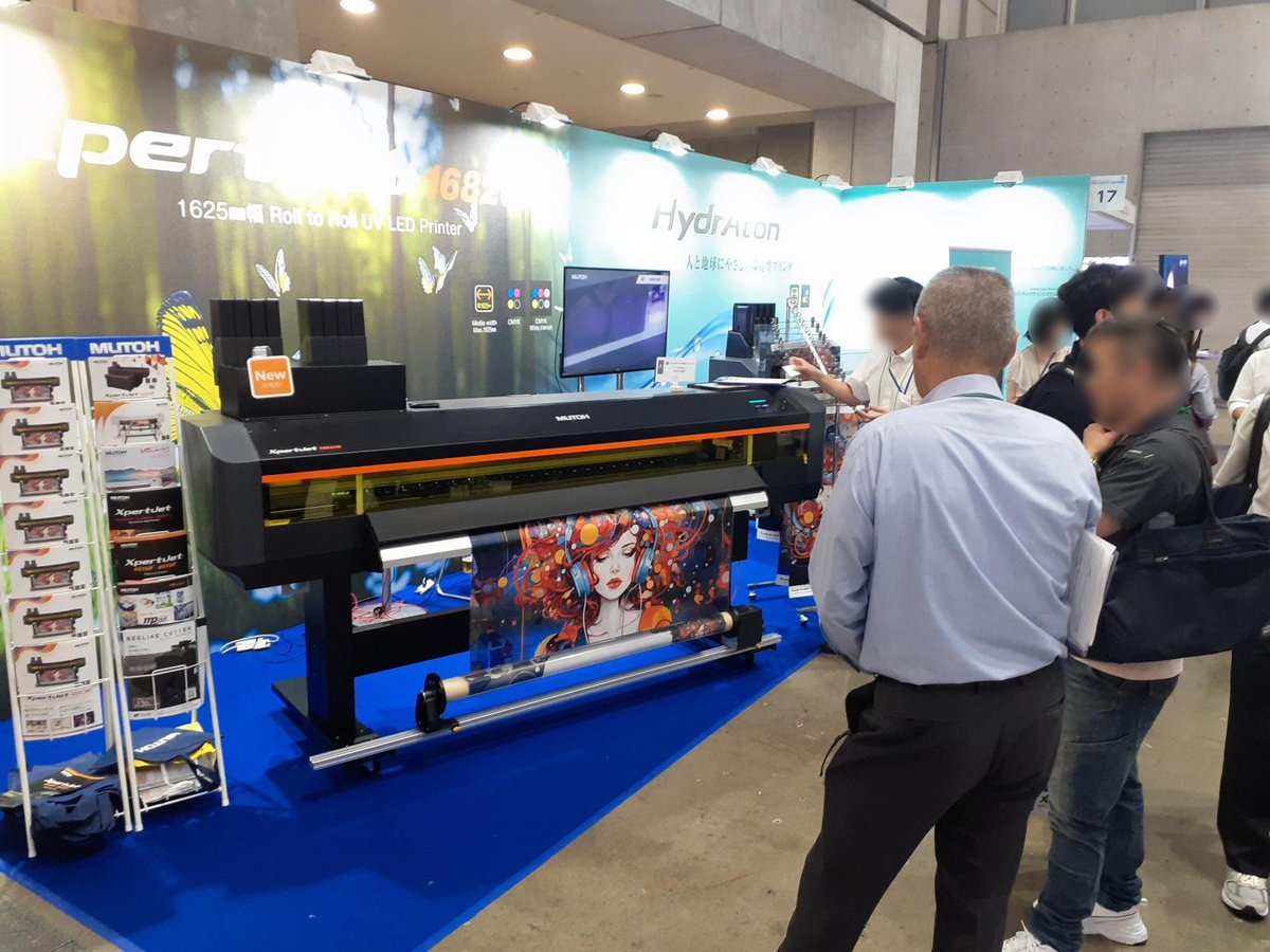 サイン＆ディスプレイショウ2024が本日から開催‼️

より速く多彩になった新発売のRoll to Roll UV-LED プリンタ XPJ-1682URと
UV硬化性水性インク"AQUAFUZE™"に対応した HA1642 (参考出品) を展示します

日 時：９月１１日～１３日
場 所：東京ビッグサイト 西１ホール No.17

ぜひお越しください！