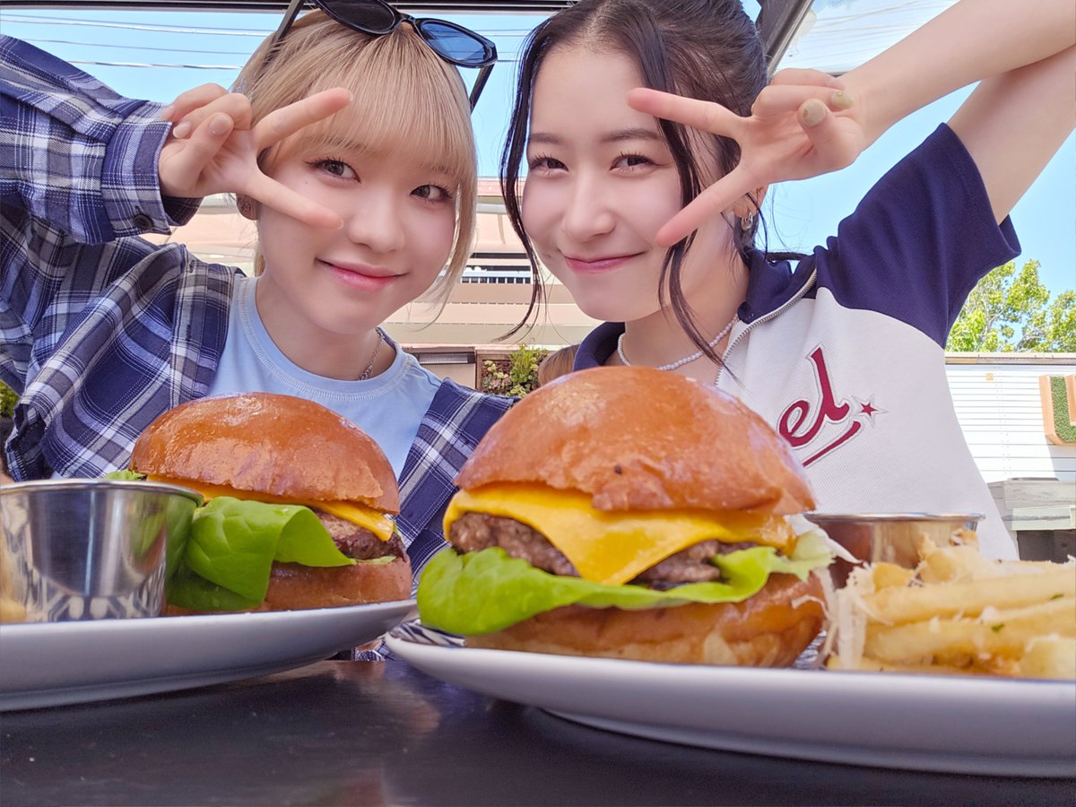 📸:⊹˚₊ Behind Photos. #MOMONA ✰ #SHIZUKU #SUZU ✰ #TSUZUMI [ ME