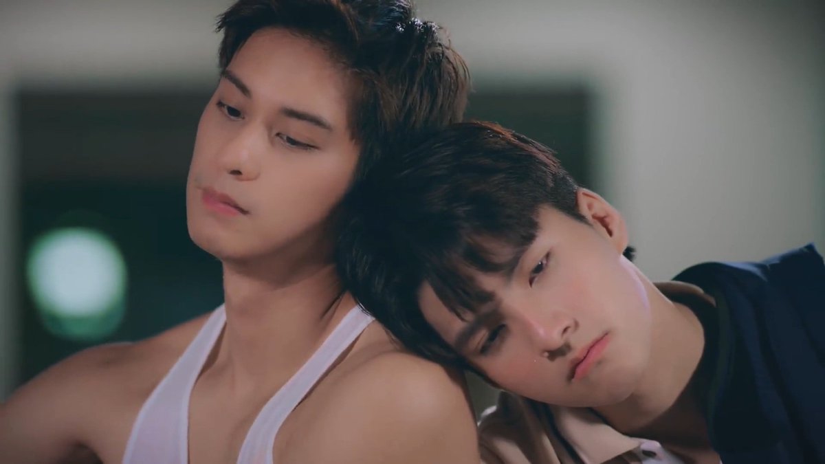 iamroberte's tweet photo. Hero: I think I'm starting to get addicted to teasing you.
#ซีรีส์วาย #AddictedHeroinTheSeries #รักร้ายนายเสพติด #AddictedEP2 #AugustMac #AugustVachiravit #MacNattapat https://t.co/fmAG9FqLR9