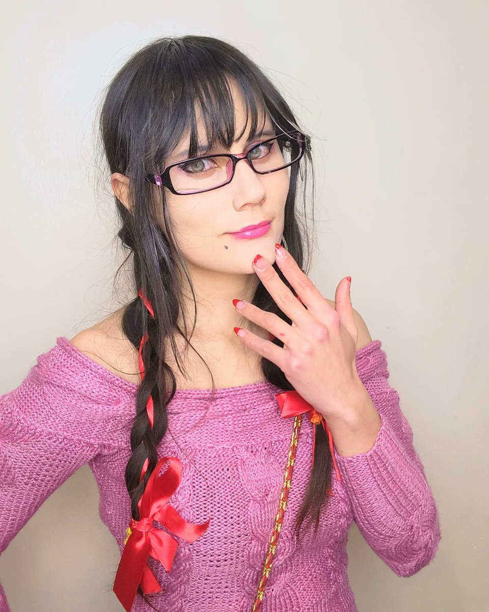 SesameCos's tweet image. Two versions of the same character

Casual                         Witch
Bayo3                          Bayo3