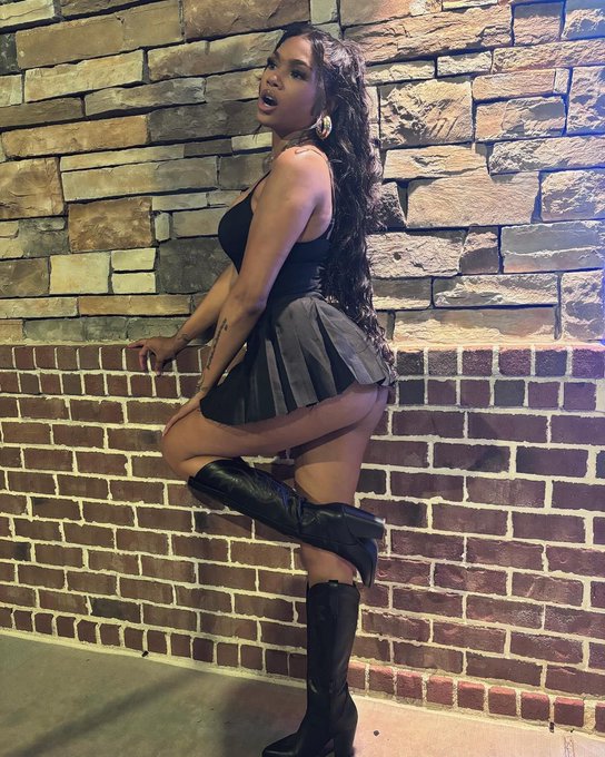 Watch video vixen ✨'s leaked NSFW photo on TwXstars