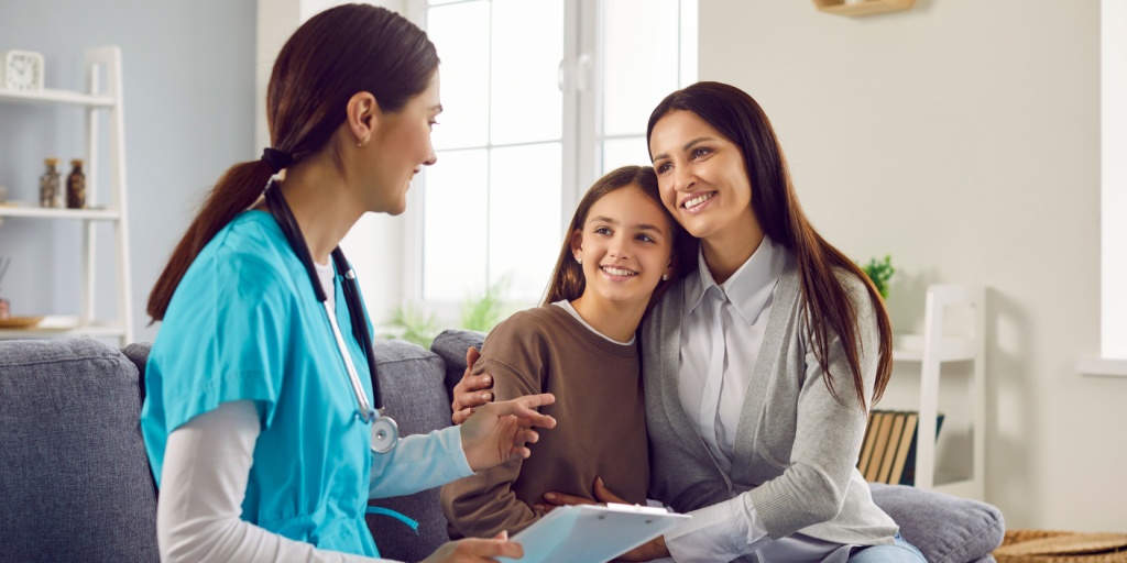 Family adversity such as neglect, discrimination or witnessing domestic violence leads to poorer physical &amp; #mentalhealth outcomes throughout a child's life. However, the impact on children's health could be minimised, according to a new #MCRI led study. 👉doi.org/10.1016/j.anzj…