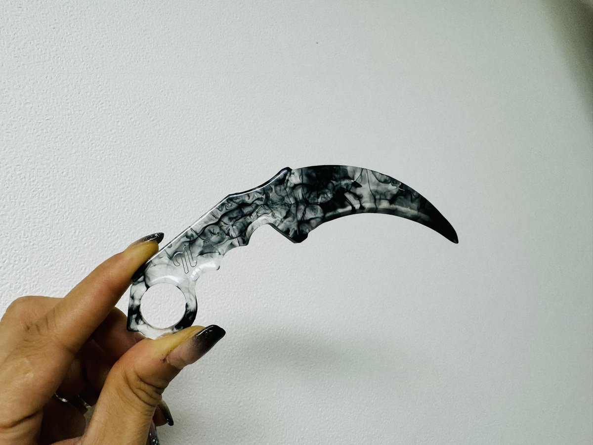 두번째 블랙 제작건🖤
이니셜 N 🖤
이쁘게 사용하세요 🥰