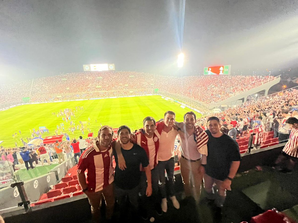 Gracias <a href="/Albirroja/">Selección Paraguaya</a> <a href="/RHarrisonP/">Robert Harrison P.</a> !!!! Vamos Paraguay todavía !!! 👏🏻👏🏻👏🏻