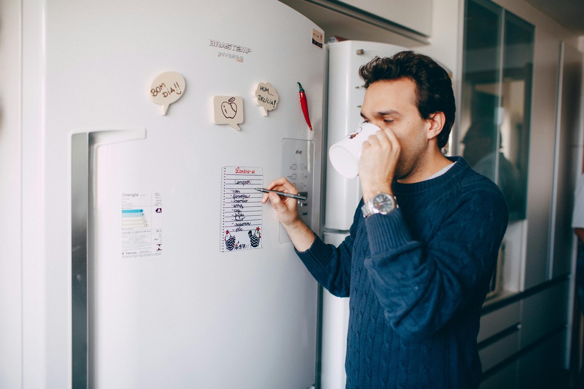 shop4cooks's tweet image. Attach a small magnetic dry-erase board to your fridge to jot down groceries you need to restock. It’s reusable and ensures you never forget what to buy!

#MagneticShoppingList #FridgeOrganizer #ReusableList #GroceryListHack #FridgeTips #ShoppingList #MagneticBoard #ShoppingEasy