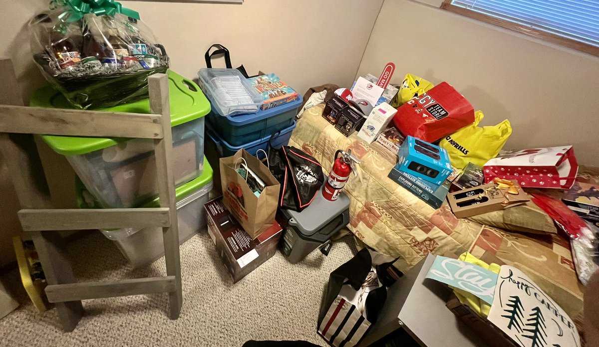 Didn’t watch the debate, too busy working on the #Dominicstrong auction happening Sept. 27-29. Learn more at dominicstrong.com