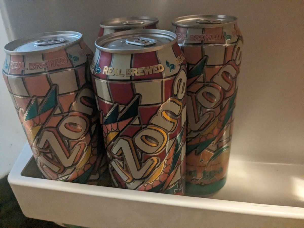 TitanOfTheSnow's tweet photo. @DrinkAriZona Nothing like an ice cold can on a hot day💪 https://t.co/AZnAU31NBV